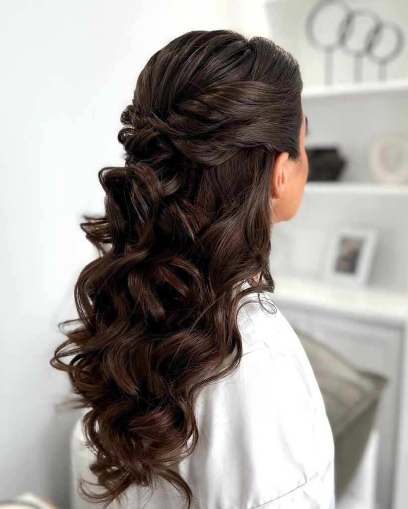 469634631 18349218628123933 4949933348965028491 n(1)